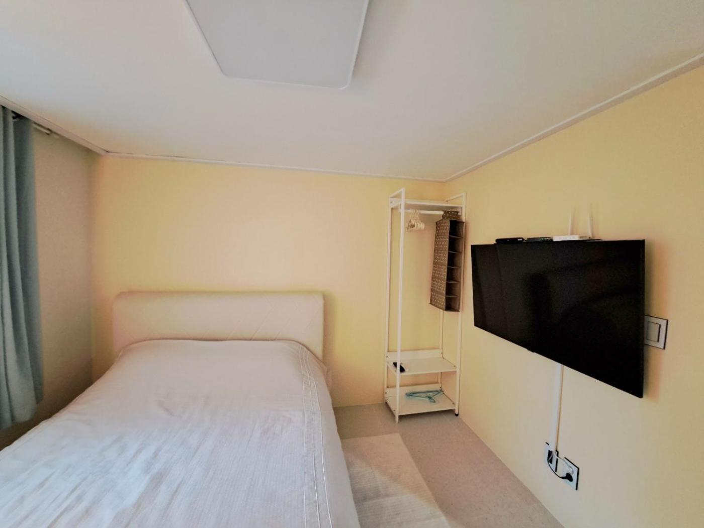 Villa Renee House *